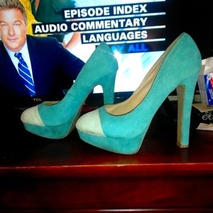 Suede retro look high heels two tone blue